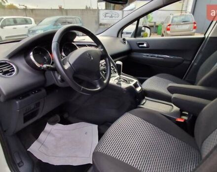 Білий Пежо 5008, об'ємом двигуна 2 л та пробігом 258 тис. км за 8999 $, фото 16 на Automoto.ua