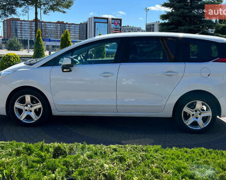 Білий Пежо 5008, об'ємом двигуна 1.6 л та пробігом 256 тис. км за 8900 $, фото 3 на Automoto.ua
