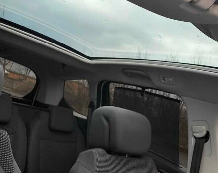 Білий Пежо 5008, об'ємом двигуна 1.6 л та пробігом 223 тис. км за 8700 $, фото 6 на Automoto.ua