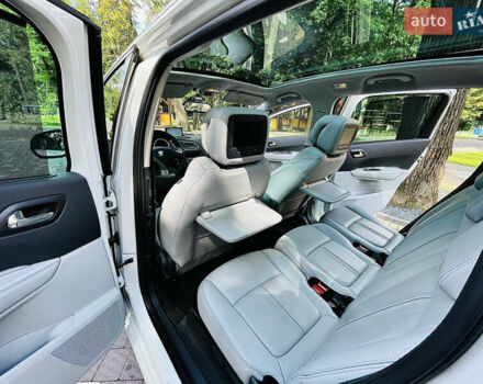 Білий Пежо 5008, об'ємом двигуна 2 л та пробігом 269 тис. км за 9999 $, фото 48 на Automoto.ua