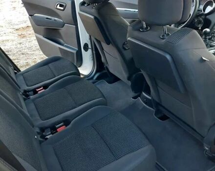 Белый Пежо 5008, объемом двигателя 1.6 л и пробегом 240 тыс. км за 9300 $, фото 24 на Automoto.ua