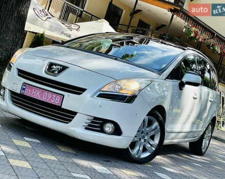 Білий Пежо 5008, об'ємом двигуна 2 л та пробігом 269 тис. км за 9999 $, фото 5 на Automoto.ua