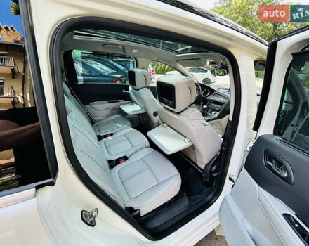 Білий Пежо 5008, об'ємом двигуна 2 л та пробігом 269 тис. км за 9999 $, фото 39 на Automoto.ua