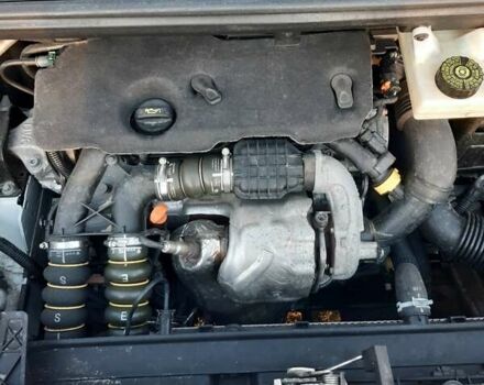 Белый Пежо 5008, объемом двигателя 1.6 л и пробегом 240 тыс. км за 9300 $, фото 29 на Automoto.ua