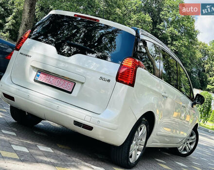 Білий Пежо 5008, об'ємом двигуна 2 л та пробігом 269 тис. км за 9999 $, фото 11 на Automoto.ua