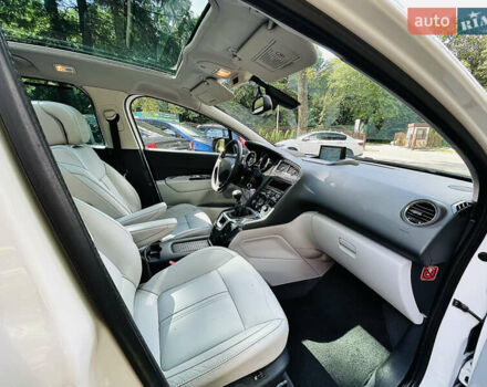 Білий Пежо 5008, об'ємом двигуна 2 л та пробігом 269 тис. км за 9999 $, фото 40 на Automoto.ua