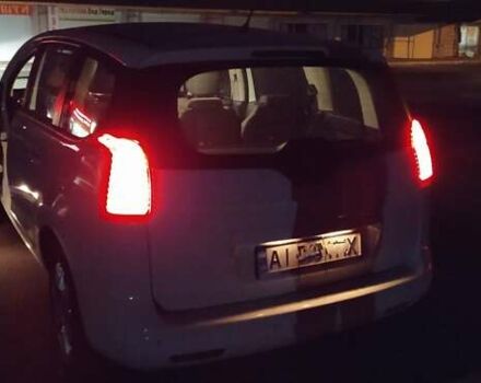 Белый Пежо 5008, объемом двигателя 1.6 л и пробегом 190 тыс. км за 12200 $, фото 3 на Automoto.ua