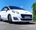 Белый Пежо 5008, объемом двигателя 1.6 л и пробегом 190 тыс. км за 12200 $, фото 9 на Automoto.ua