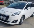 Белый Пежо 5008, объемом двигателя 2 л и пробегом 295 тыс. км за 10500 $, фото 1 на Automoto.ua
