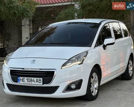 Білий Пежо 5008, об'ємом двигуна 1.56 л та пробігом 178 тис. км за 10500 $, фото 9 на Automoto.ua
