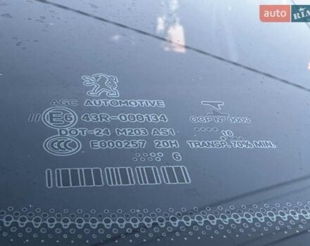 Білий Пежо 5008, об'ємом двигуна 1.56 л та пробігом 178 тис. км за 10500 $, фото 35 на Automoto.ua