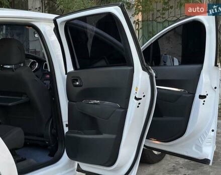 Білий Пежо 5008, об'ємом двигуна 1.56 л та пробігом 178 тис. км за 10500 $, фото 21 на Automoto.ua