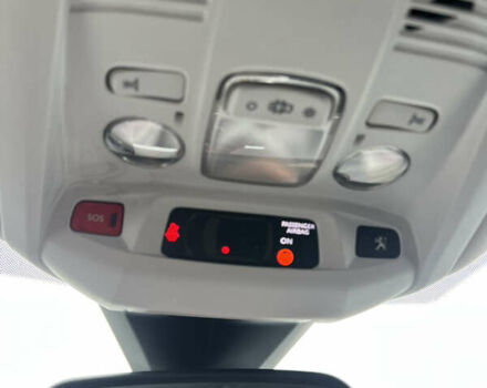 Білий Пежо 5008, об'ємом двигуна 1.56 л та пробігом 217 тис. км за 18900 $, фото 12 на Automoto.ua