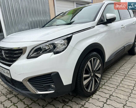 Білий Пежо 5008, об'ємом двигуна 1.56 л та пробігом 217 тис. км за 18900 $, фото 1 на Automoto.ua