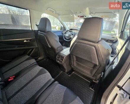 Белый Пежо 5008, объемом двигателя 1.5 л и пробегом 178 тыс. км за 20950 $, фото 58 на Automoto.ua