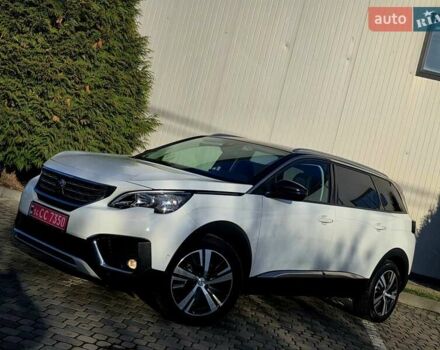 Белый Пежо 5008, объемом двигателя 1.5 л и пробегом 178 тыс. км за 20950 $, фото 2 на Automoto.ua