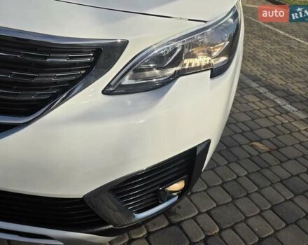 Белый Пежо 5008, объемом двигателя 1.5 л и пробегом 178 тыс. км за 20950 $, фото 44 на Automoto.ua