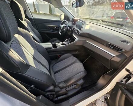 Белый Пежо 5008, объемом двигателя 1.5 л и пробегом 178 тыс. км за 20950 $, фото 48 на Automoto.ua