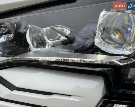 Белый Пежо 5008, объемом двигателя 2 л и пробегом 39 тыс. км за 33999 $, фото 110 на Automoto.ua