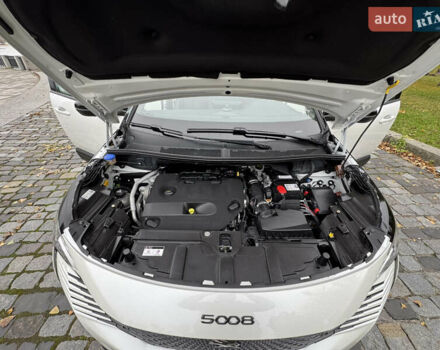 Белый Пежо 5008, объемом двигателя 2 л и пробегом 39 тыс. км за 33999 $, фото 97 на Automoto.ua