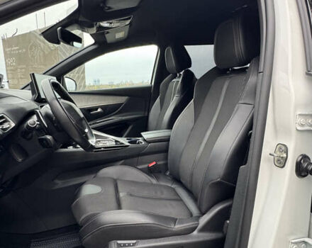 Белый Пежо 5008, объемом двигателя 2 л и пробегом 39 тыс. км за 33999 $, фото 10 на Automoto.ua