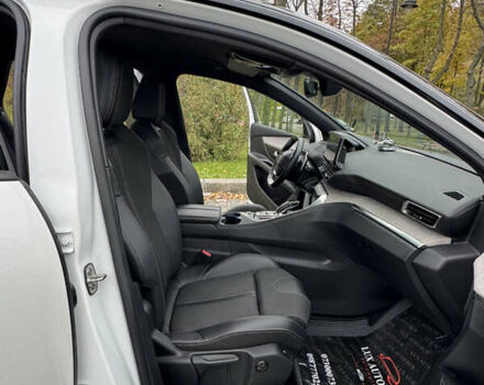 Белый Пежо 5008, объемом двигателя 2 л и пробегом 39 тыс. км за 33999 $, фото 78 на Automoto.ua