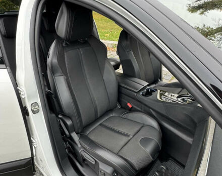 Белый Пежо 5008, объемом двигателя 2 л и пробегом 39 тыс. км за 33999 $, фото 90 на Automoto.ua