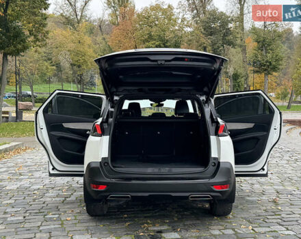 Белый Пежо 5008, объемом двигателя 2 л и пробегом 39 тыс. км за 33999 $, фото 103 на Automoto.ua