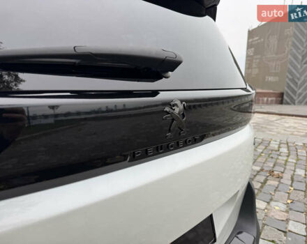 Белый Пежо 5008, объемом двигателя 2 л и пробегом 39 тыс. км за 33999 $, фото 118 на Automoto.ua