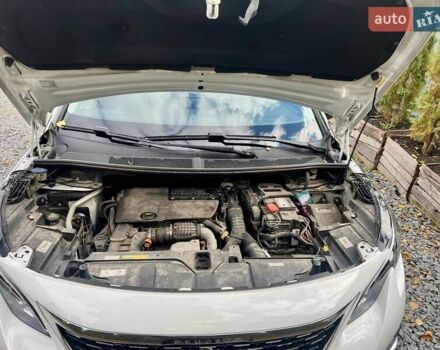 Пежо 5008 2017 в Полтаве на Automoto.ua Белый Пежо 5008, объемом двигателя 1.6 л и пробегом 220 тыс. км за 19500 $, фото 28 на Automoto.ua