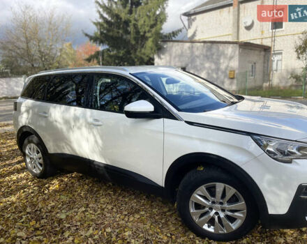 Белый Пежо 5008, объемом двигателя 1.5 л и пробегом 163 тыс. км за 21600 $, фото 5 на Automoto.ua
