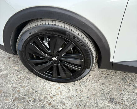 Білий Пежо 5008, об'ємом двигуна 2 л та пробігом 113 тис. км за 28999 $, фото 12 на Automoto.ua