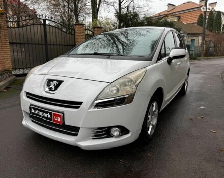 Белый Пежо 5008, объемом двигателя 1.6 л и пробегом 272 тыс. км за 8490 $, фото 1 на Automoto.ua