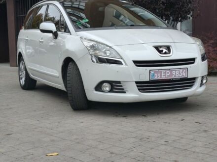 Пежо 5008 2011 у Дубно на Automoto.ua Білий Пежо 5008, об'ємом двигуна 1.6 л та пробігом 248 тис. км за 9700 $, фото 1 на Automoto.ua