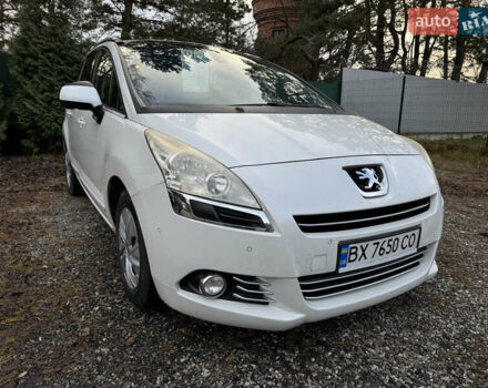 Белый Пежо 5008, объемом двигателя 2 л и пробегом 214 тыс. км за 8400 $, фото 1 на Automoto.ua