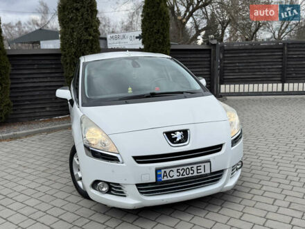 Пежо 5008 2011 в Тернополе на Automoto.ua Белый Пежо 5008, объемом двигателя 1.56 л и пробегом 302 тыс. км за 6000 $, фото 1 на Automoto.ua