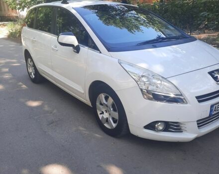 Білий Пежо 5008, об'ємом двигуна 1.6 л та пробігом 302 тис. км за 7199 $, фото 1 на Automoto.ua