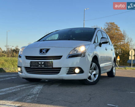 Белый Пежо 5008, объемом двигателя 2 л и пробегом 205 тыс. км за 8950 $, фото 1 на Automoto.ua