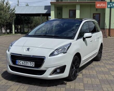 Белый Пежо 5008, объемом двигателя 1.6 л и пробегом 201 тыс. км за 9700 $, фото 1 на Automoto.ua