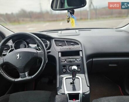 Бежевий Пежо 5008, об'ємом двигуна 1.6 л та пробігом 194 тис. км за 8500 $, фото 3 на Automoto.ua