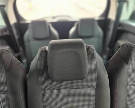 Бежевый Пежо 5008, объемом двигателя 1.6 л и пробегом 194 тыс. км за 8500 $, фото 6 на Automoto.ua