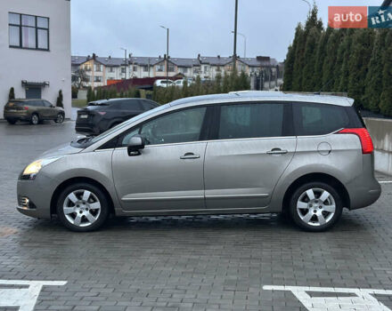 Бежевый Пежо 5008, объемом двигателя 1.6 л и пробегом 236 тыс. км за 8300 $, фото 7 на Automoto.ua