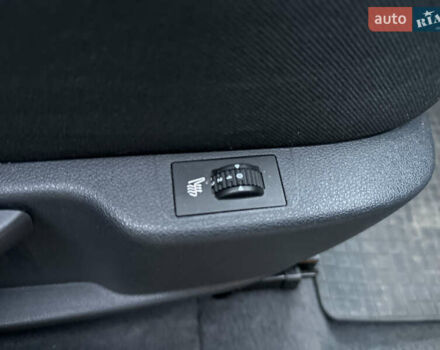 Бежевый Пежо 5008, объемом двигателя 1.6 л и пробегом 236 тыс. км за 8300 $, фото 27 на Automoto.ua