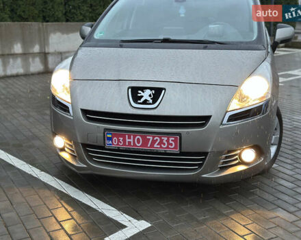 Бежевый Пежо 5008, объемом двигателя 1.6 л и пробегом 236 тыс. км за 8300 $, фото 11 на Automoto.ua