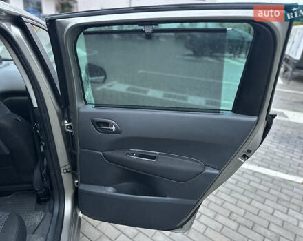 Бежевый Пежо 5008, объемом двигателя 1.6 л и пробегом 236 тыс. км за 8300 $, фото 29 на Automoto.ua