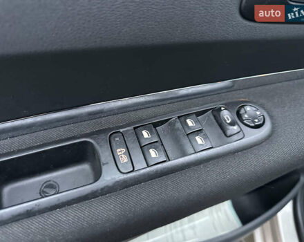 Бежевый Пежо 5008, объемом двигателя 1.6 л и пробегом 236 тыс. км за 8300 $, фото 47 на Automoto.ua