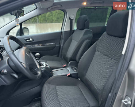 Бежевый Пежо 5008, объемом двигателя 1.6 л и пробегом 236 тыс. км за 8300 $, фото 54 на Automoto.ua