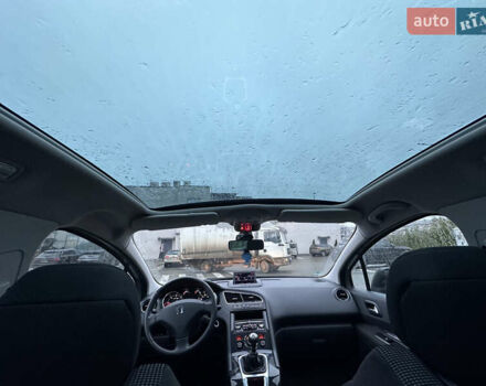 Бежевый Пежо 5008, объемом двигателя 1.6 л и пробегом 236 тыс. км за 8300 $, фото 42 на Automoto.ua