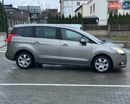 Бежевый Пежо 5008, объемом двигателя 1.6 л и пробегом 236 тыс. км за 8300 $, фото 3 на Automoto.ua