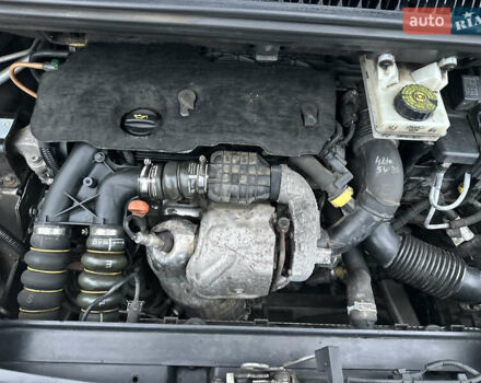 Бежевый Пежо 5008, объемом двигателя 1.6 л и пробегом 236 тыс. км за 8300 $, фото 58 на Automoto.ua